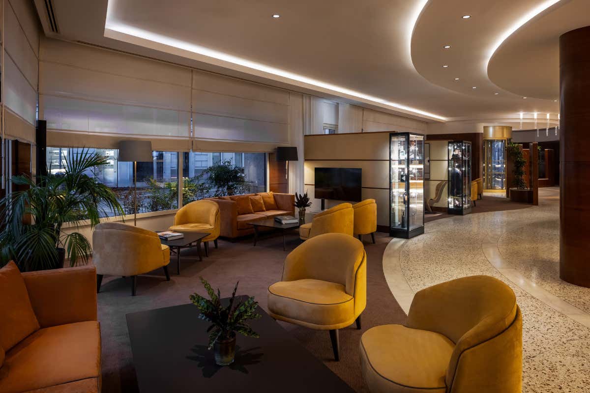 Il bar lounge dell'UNA Hotels Cusani Milano
