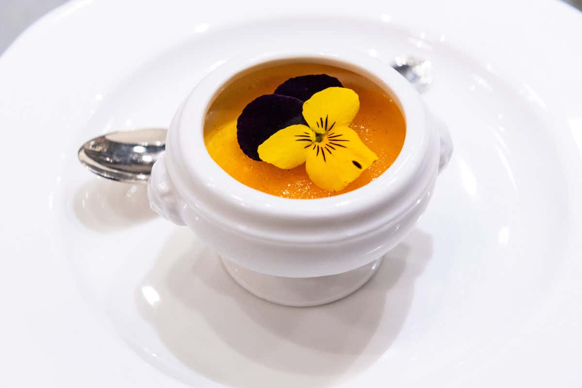 Panna cotta con crema di cachi mela