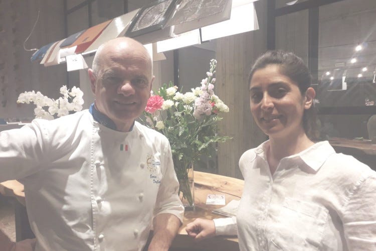 Derflingher con Elisa Borgo  Da bene mafioso a ristorante sociale: Fiore festeggia 5 anni con Euro-Toques