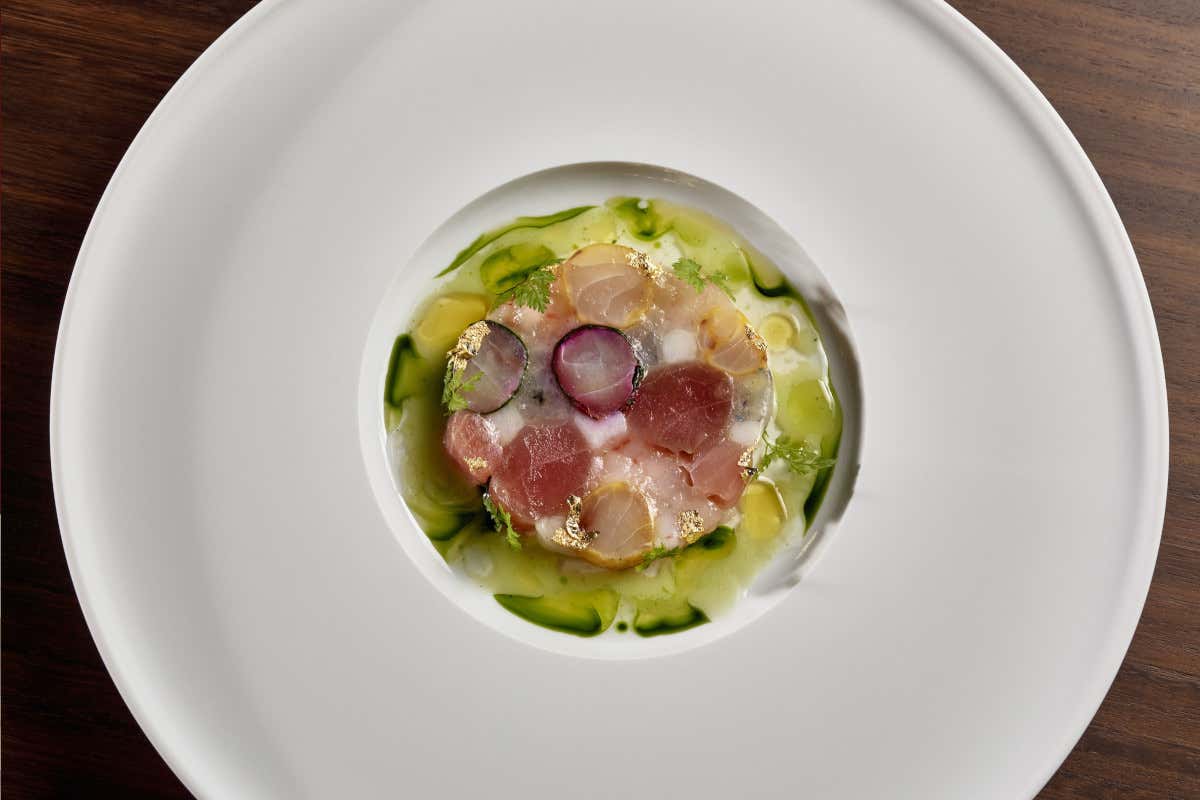 A Napoli apre Deschevaliers, il nuovo fine dining di Nino Di Costanzo A Napoli apre Deschevaliers, il nuovo fine dining di Nino Di Costanzo