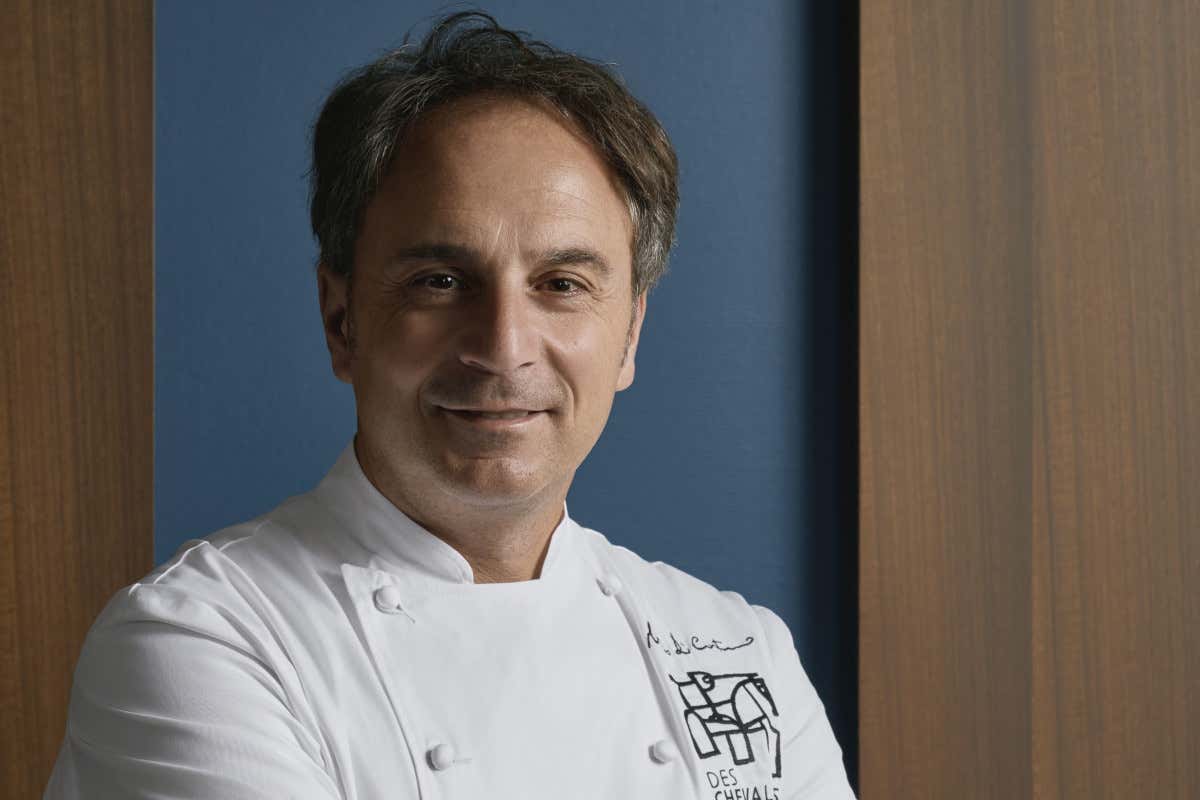 A Napoli apre Deschevaliers, il nuovo fine dining di Nino Di Costanzo A Napoli apre Deschevaliers, il nuovo fine dining di Nino Di Costanzo