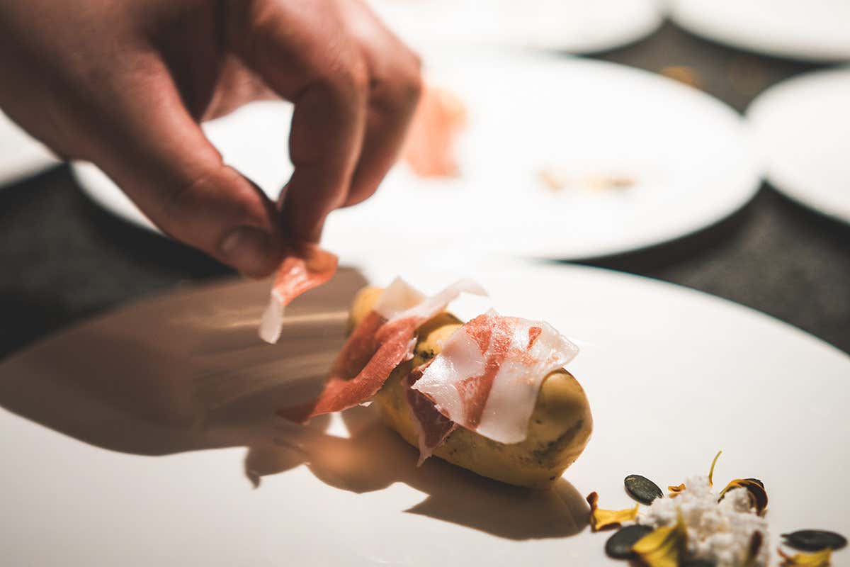 Prosciutto di Carpegna DOP e alta cucina: l’incontro firmato dai fratelli Capitaneo