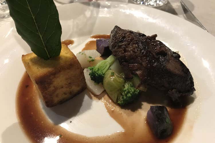 (&Egrave; di confine la cucina in castello di Marc Lanteri)