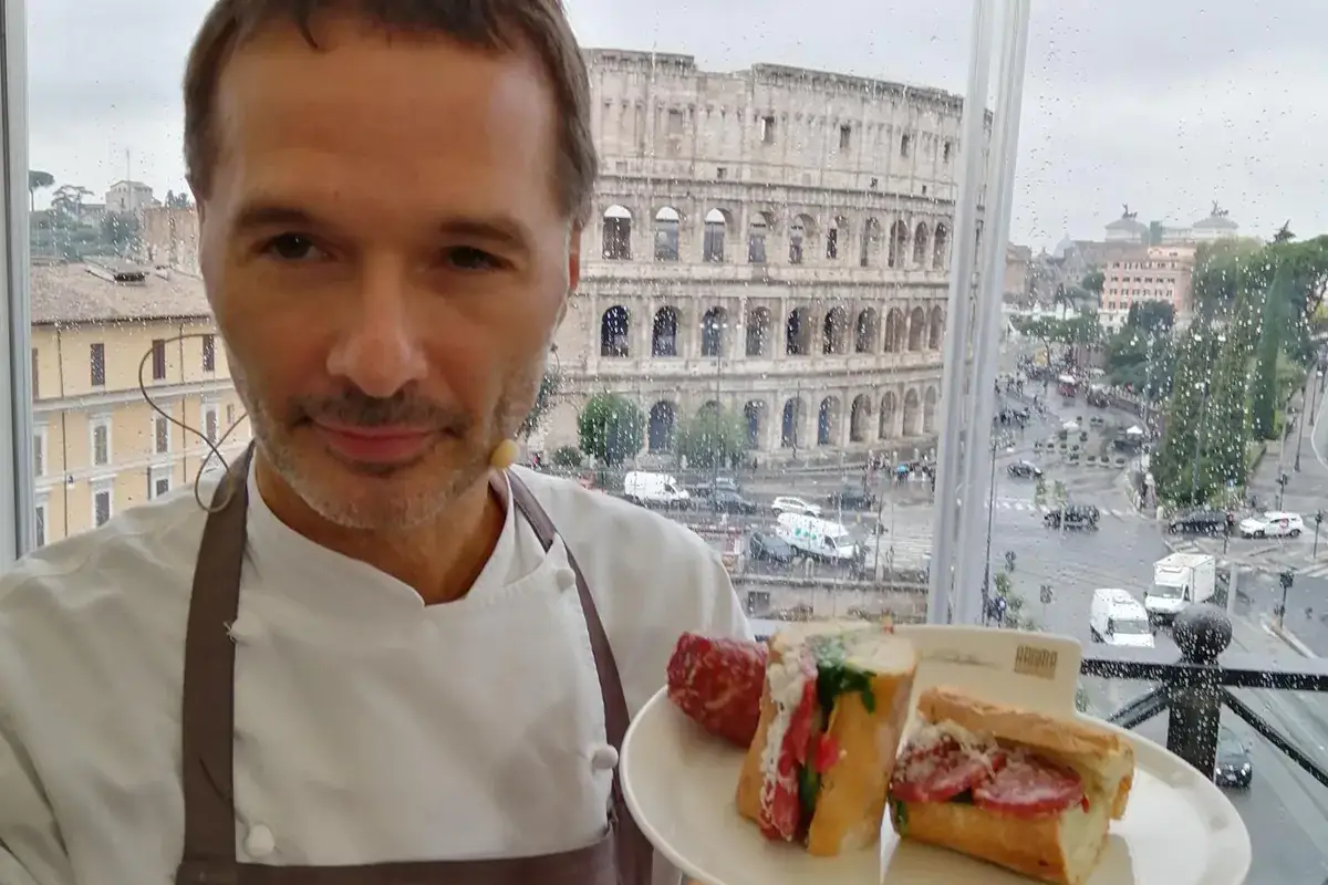 Il panino al Cacciatore di Giuseppe De Iorio Tutto il gusto del Cacciatore in un panino, il Consorzio celebra il salame Dop