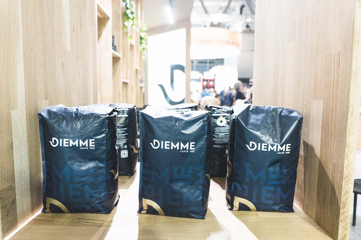 Nasce il nuovo Diemme Caffè: un rebranding che unisce storia e visione futura Nasce il nuovo Diemme Caffè: un rebranding che unisce storia e visione futura