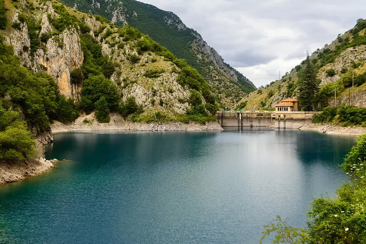 La diga di San Domenico L&rsquo;Abruzzo pi&ugrave; wild tra montagne, mare e prodotti tipici