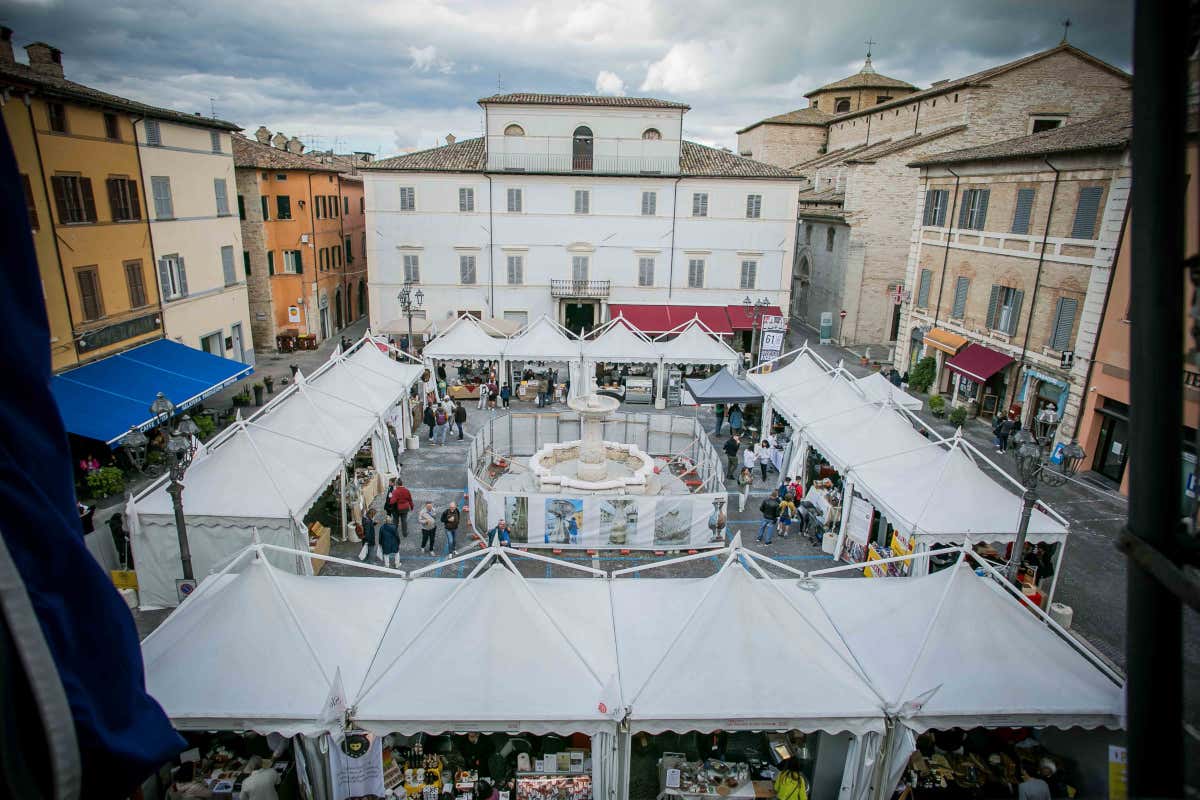 Cagli di nuovo capitale della norcineria italiana: torna Distinti Salumi