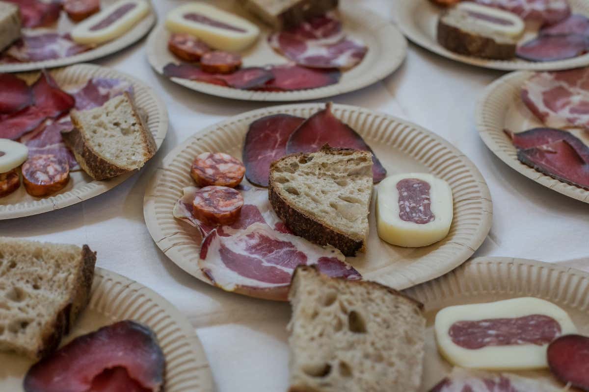 Cagli di nuovo capitale della norcineria italiana: torna Distinti Salumi