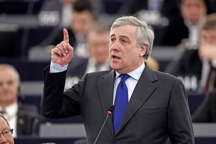 Antonio Tajani (Dl dignit&agrave;, occupazioni a rischio L'esempio di Bergamo: 5mila in meno)