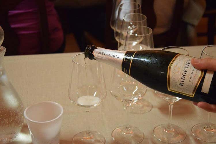 La dolce sorpresa delle bollicine inglesi Bonera ne rivela tutti i segreti La dolce sorpresa delle bollicine inglesi Bonera ne rivela tutti i segreti