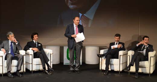 Da sinistra: Jaques Dubeau, Gianni Martini, Bruno Vespa, Mario Guidi e Claudio Sacchetto Da sinistra: Jaques Dubeau, Gianni Martini, Bruno Vespa, Mario Guidi e Claudio Sacchetto