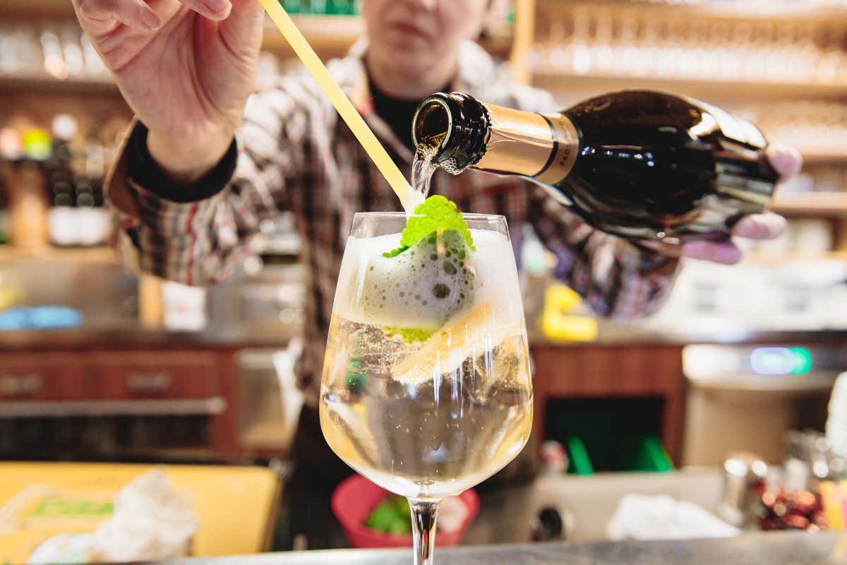 Arabba, aperitivo al rifugio Plan Boe Arabba, tempio dello sci sulla Marmolada