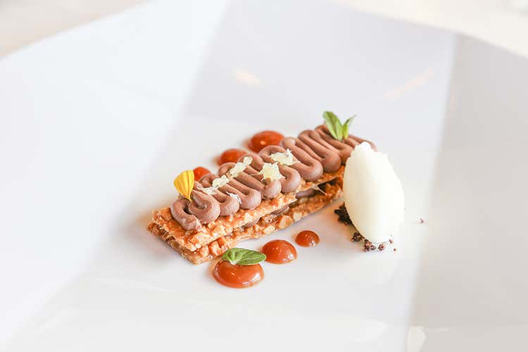 (Domenica al Quarto Piano di Rimini Silver Succi fa tornare bambini)