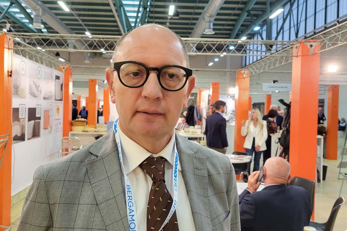 Domenico Raimondo, presidente del Consorzio Mozzarella di Bufala Campana Dop Domenico Raimondo Il Consorzio della Bufala Campana Dop al Governo: “Prezzi surreali, non c'è più tempo”