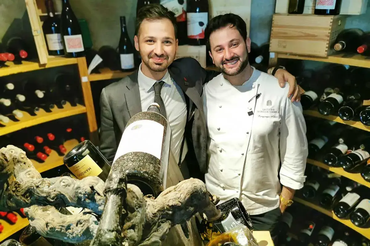 Rosario Sorbello e Piergiorgio Alecci in cantina &ldquo;La Cucina di Donna Carmela&rdquo; si ispira alla tradizione e guarda all&rsquo;Oriente