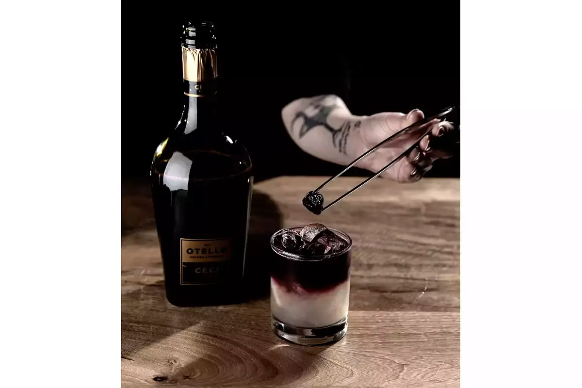 Il cocktail Otello Ceci Lambrusco Sour Un cocktail con il Lambrusco: lo firma Ceci 1938