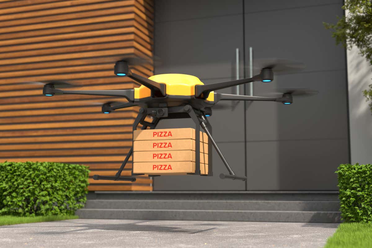 Per un drone, delle pizze creano problemi di peso, dimensioni e stabilità