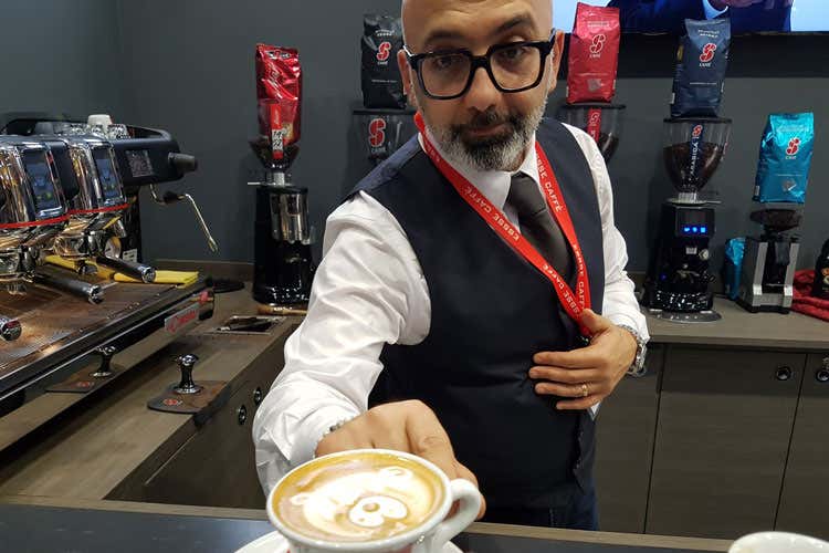 (Due tazzine per un italiano su due Il settore del caffè non conosce crisi) (Due tazzine per un italiano su due Il settore del caffè non conosce crisi)