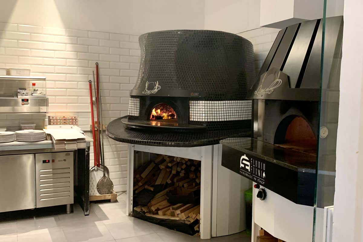 Milano, da Salvatore Lionello arriva la stagione delle pizze primaverili