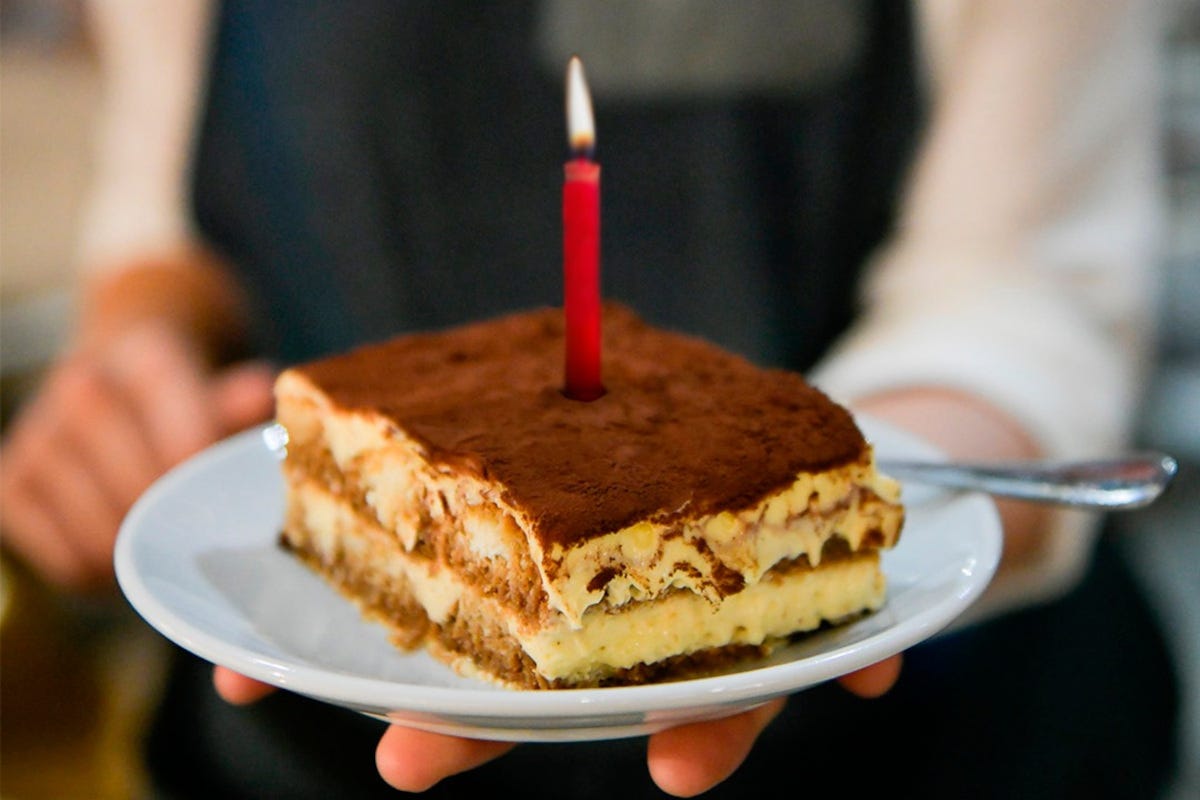 Il tiramisù per celebrare i 15 anni di Eataly Lingotto  Eataly Lingotto festeggia i quindici anni: a Torino chef da tutta Italia