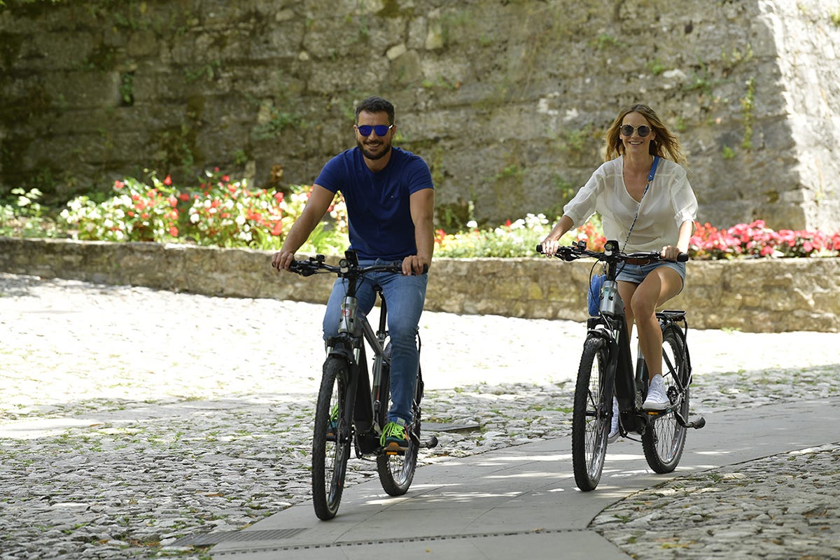 Passione e-bike! In vacanza con la bici elettrica: ecco quali scegliere
