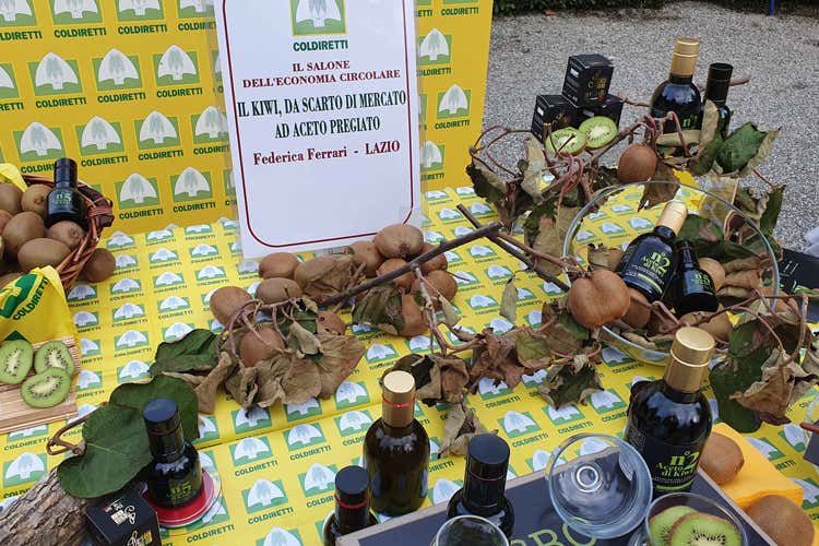 L'aceto pregiato derivato dal kiwi di scarto (L&rsquo;economia verde vale 88 miliardi Dalla birra di pane agli agrigioielli)