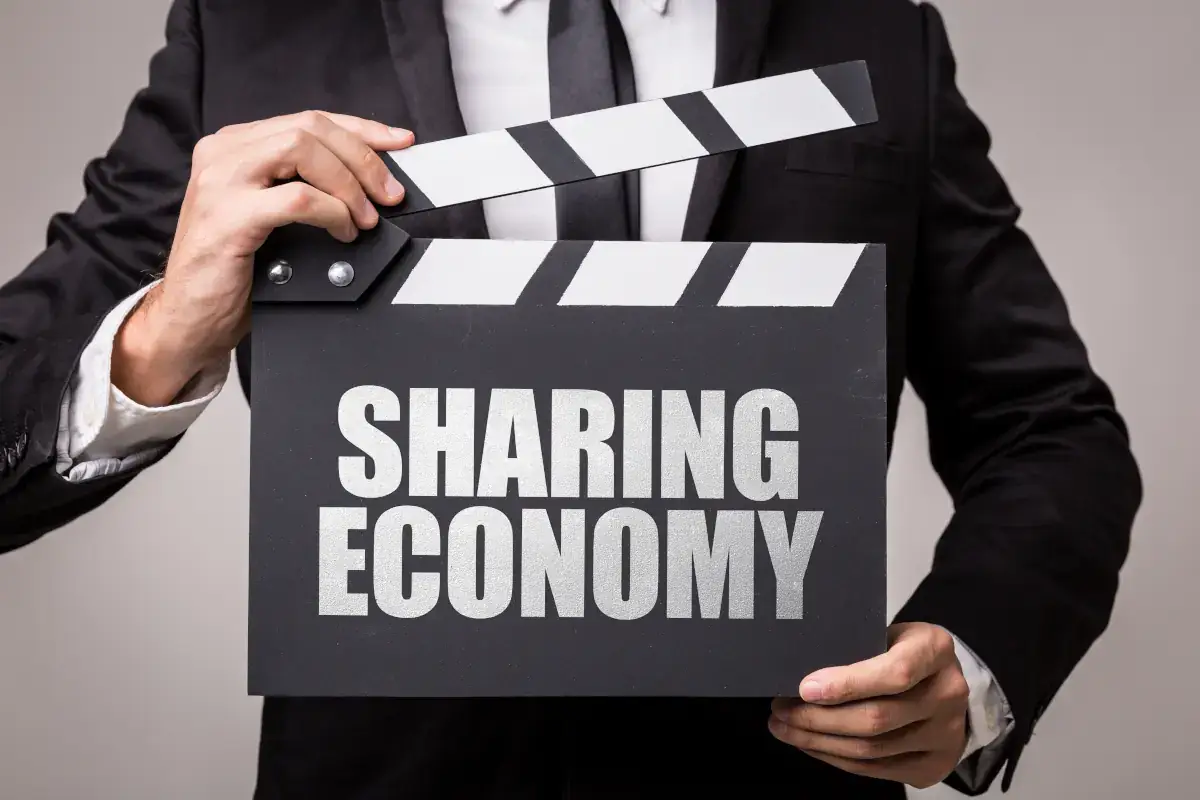 Chi dice che la sharing economy &egrave; al tramonto? Per turismo ed agroalimentare &egrave; il futuro... L&lsquo;economia sharing si basa sulla condivisione di beni o servizi
