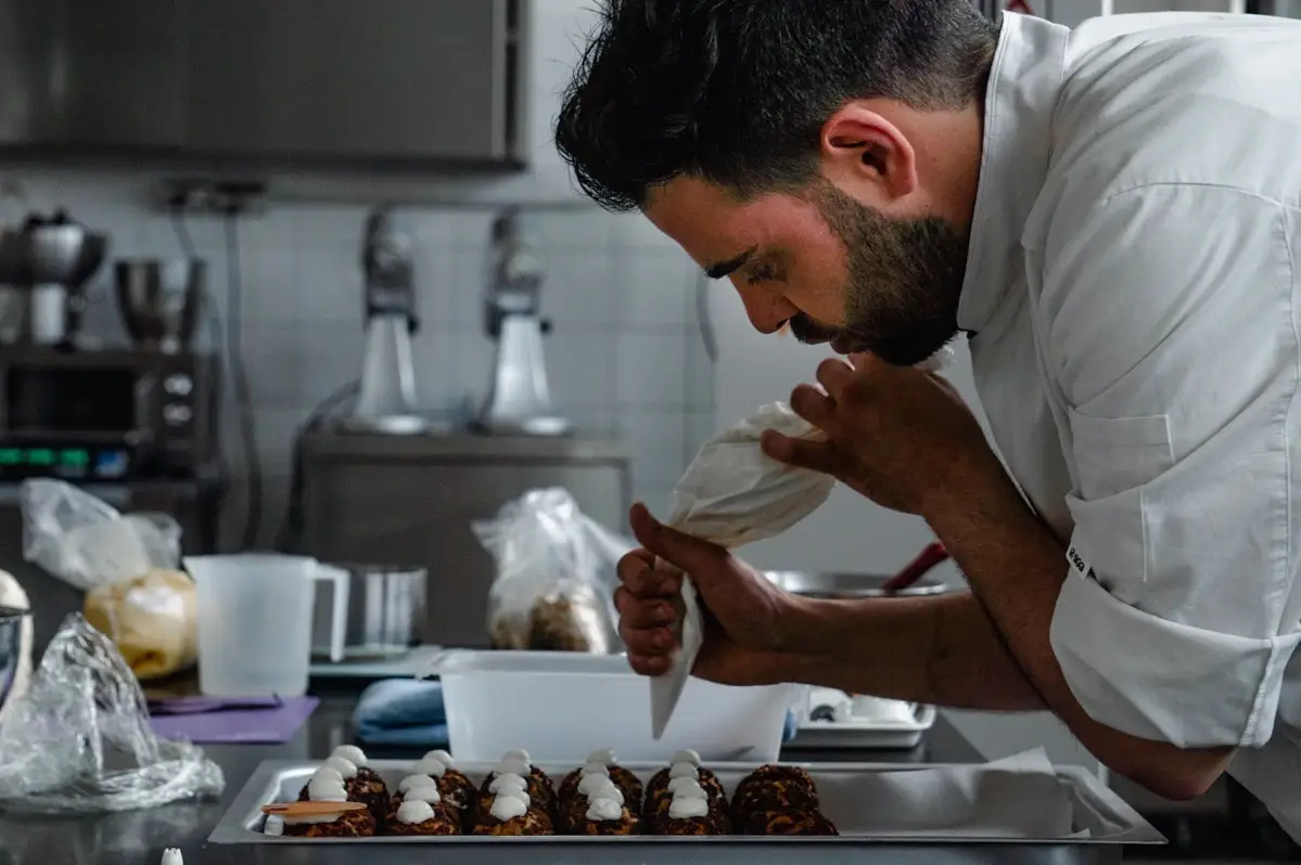Tante giovani promesse al lavoro Emergente pastry chef Centro-sud: ad Angotti la prima selezione