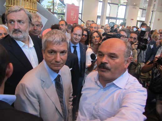 da sinistra: Michele Emiliano, Nichi Vendola e Oscar Farinetti da sinistra: Michele Emiliano, Nichi Vendola e Oscar Farinetti