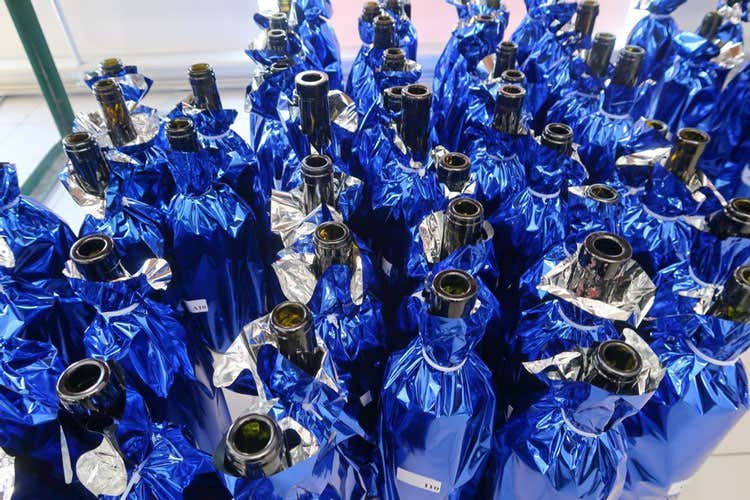 (Emozioni dal Mondo visto dalla giuria Il delicato ruolo di assegnare punti ai vini)