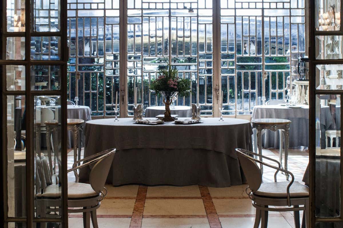 Enoteca La Torre: un gioiello culinario a Roma. Ecco come un ristorante bistellato ha successo Enoteca La Torre: un gioiello culinario a Roma. Ecco come un ristorante bistellato ha successo