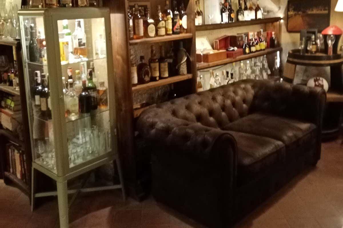 Enoteca storica di Lucca Alla scoperta della Garfagnana tra luoghi da favola, vini e formaggi