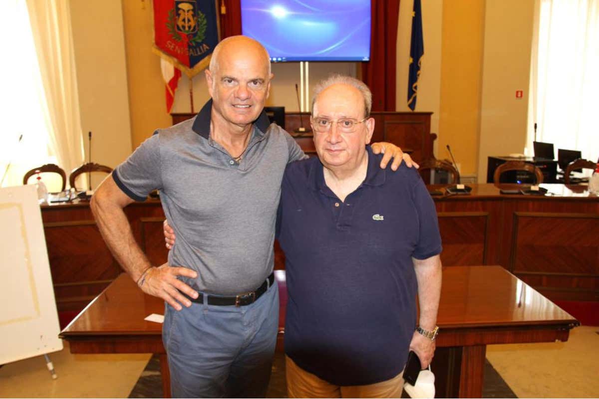 Enrico Derflingher insieme a Mario Civerchia&nbsp; Tra i &ldquo;Marchigiani dell'anno&rdquo; c'&egrave; anche Enrico Derflingher