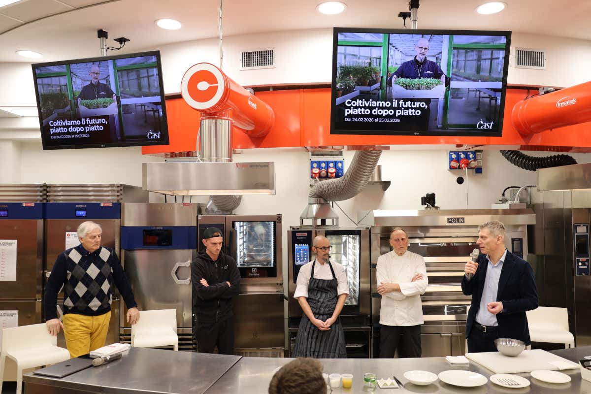 I relatori della Masterclas tenutasi a Cast Alimenti, da sinistra Maurizio Marangon, Andrea Mastropietro, Enrico Crippa, Antonio Ghilardi e Cristian Cantaluppi