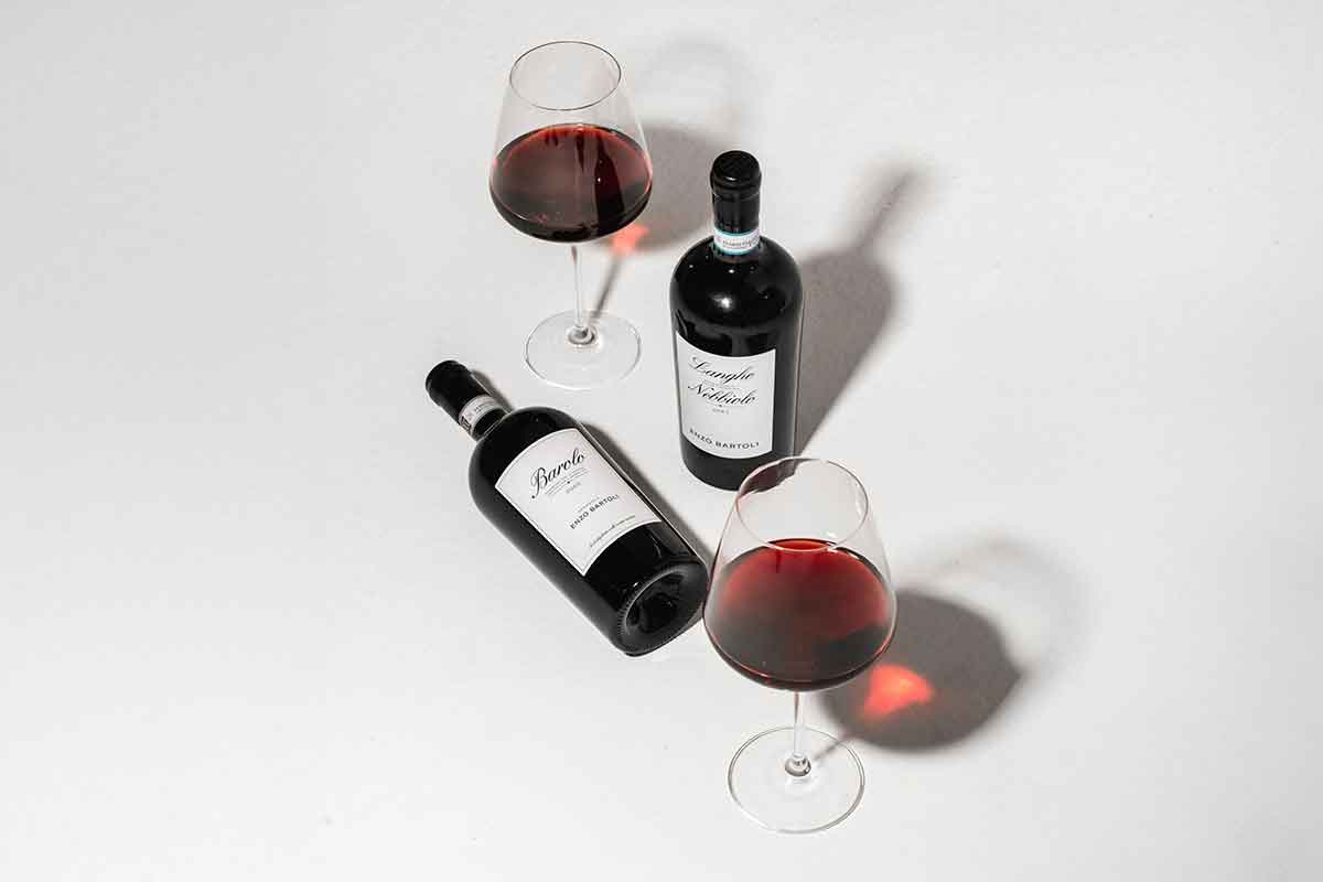 Barolo e moda: perché il vino di Enzo Bartoli è definito “Piemonte Couture Barolo e moda: perché il vino di Enzo Bartoli è definito “Piemonte Couture