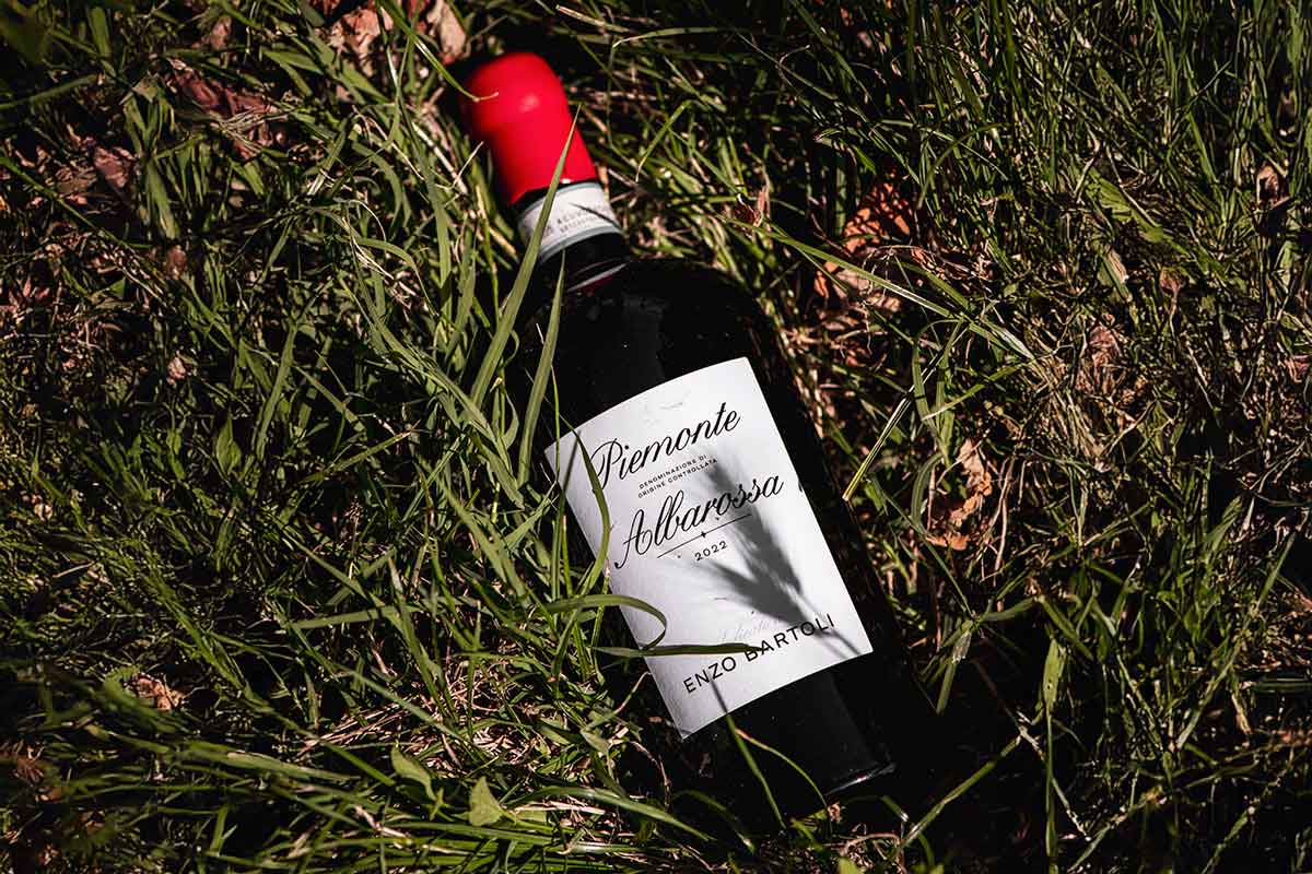 Barolo e moda: perché il vino di Enzo Bartoli è definito “Piemonte Couture Barolo e moda: perché il vino di Enzo Bartoli è definito “Piemonte Couture