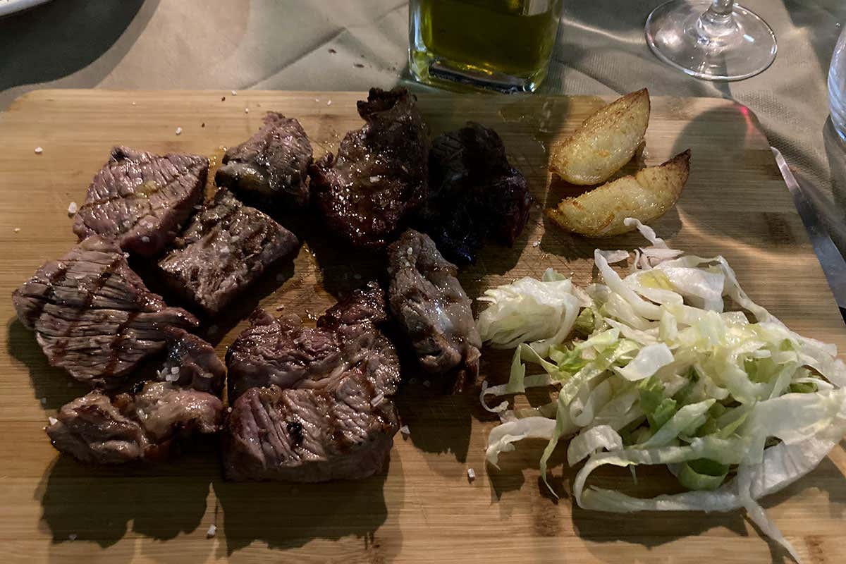 Carne alla brace: ecco dove mangiare angus, scottona e picanha a Catania Carne alla brace: ecco dove mangiare angus, scottona e picanha a Catania