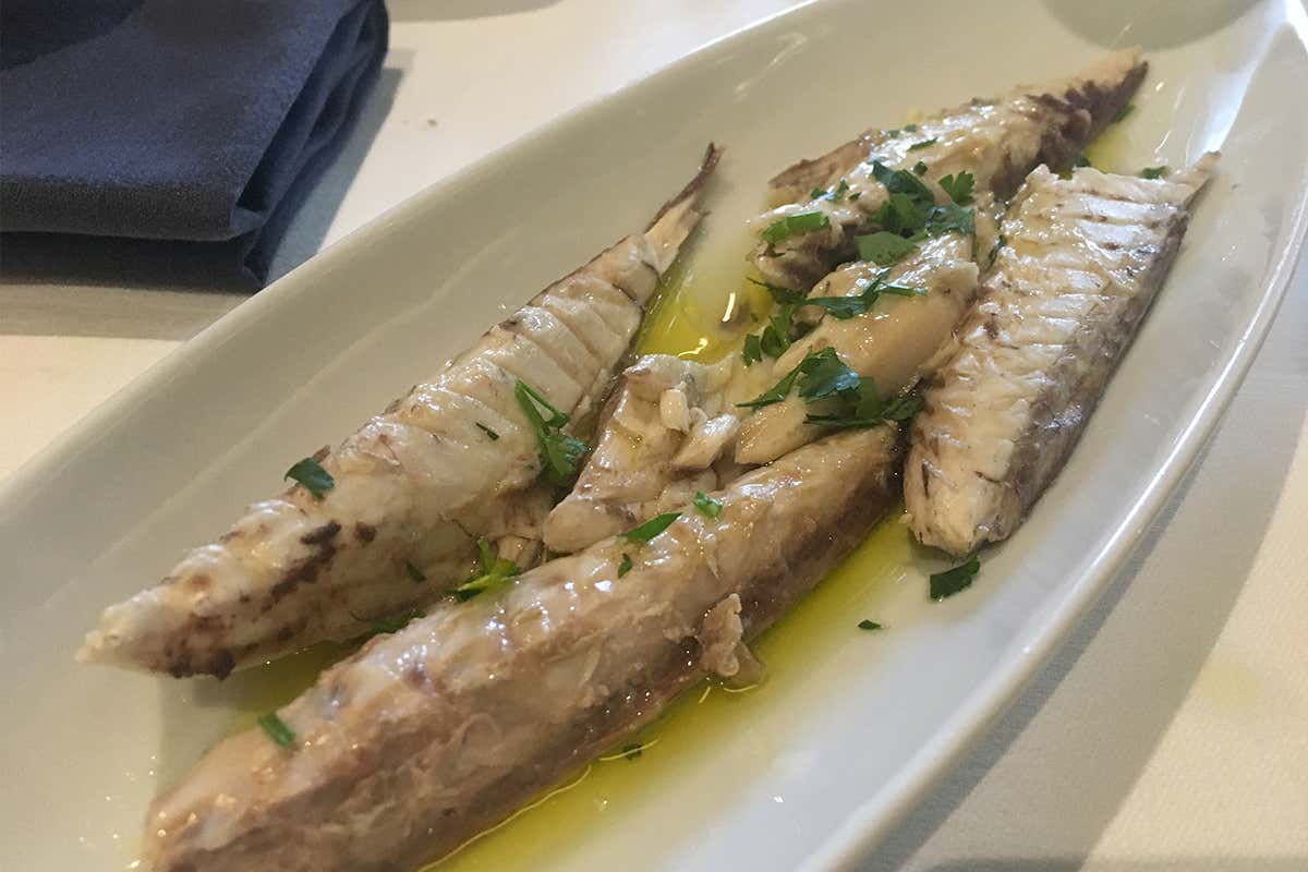 Spigola ben sfilettata