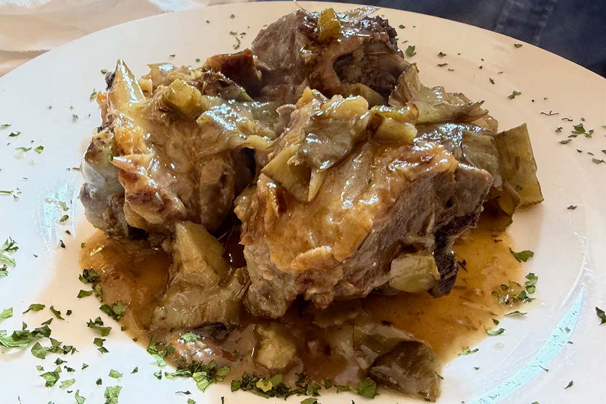 Abbacchio al tegame con carciofi
