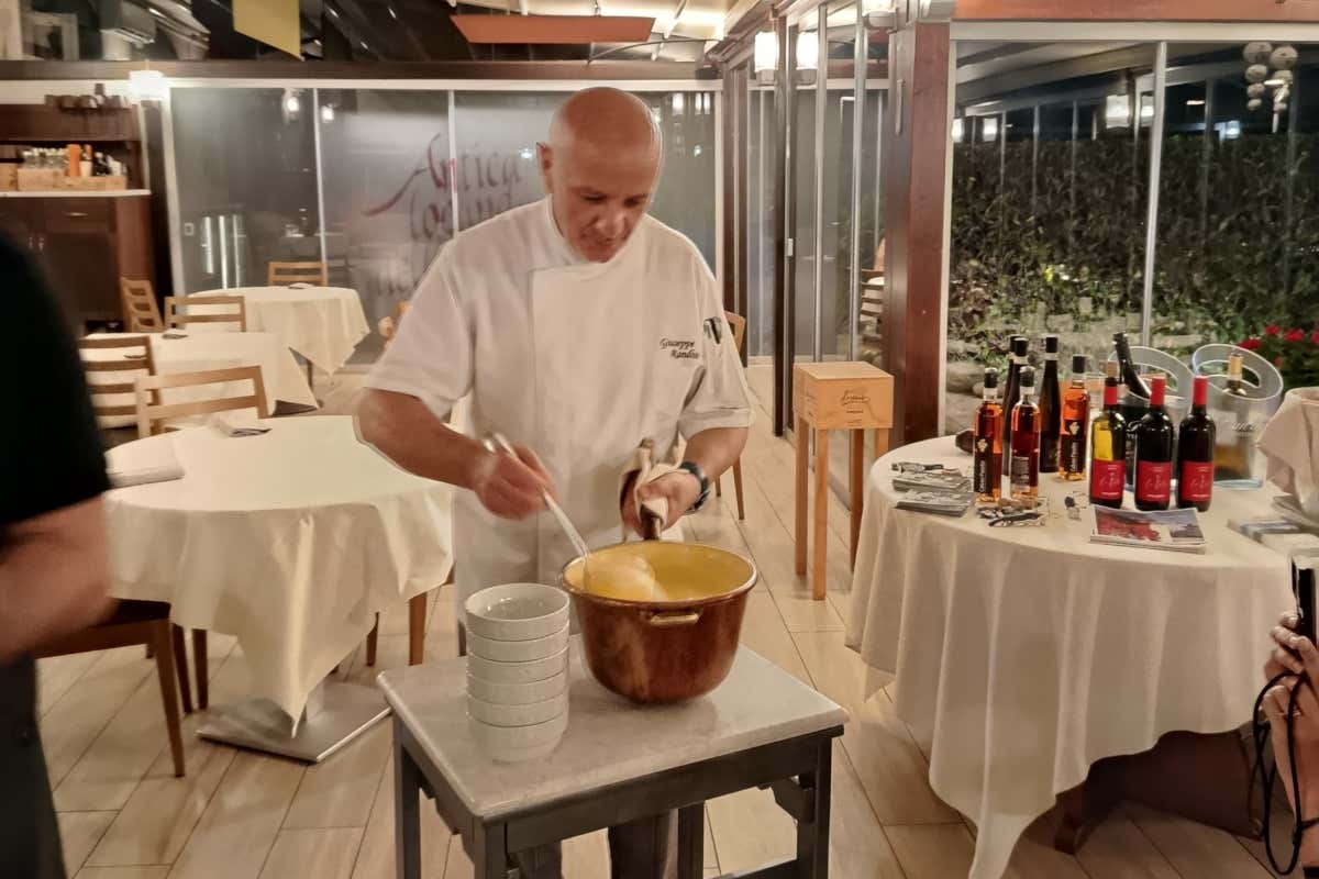 Alla scoperta delle denominazioni del vino del Canavese Alla scoperta delle denominazioni del vino del Canavese