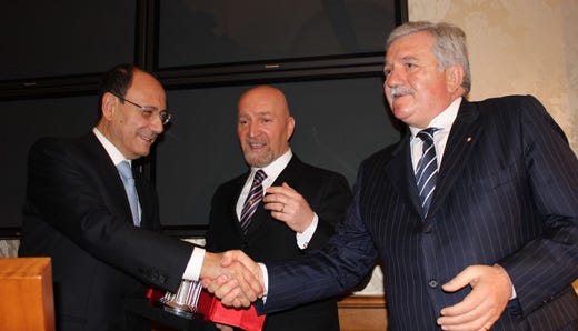 Da sinistra: Renato Schifani, Michele Bungaro e Giorgio Mencaroni