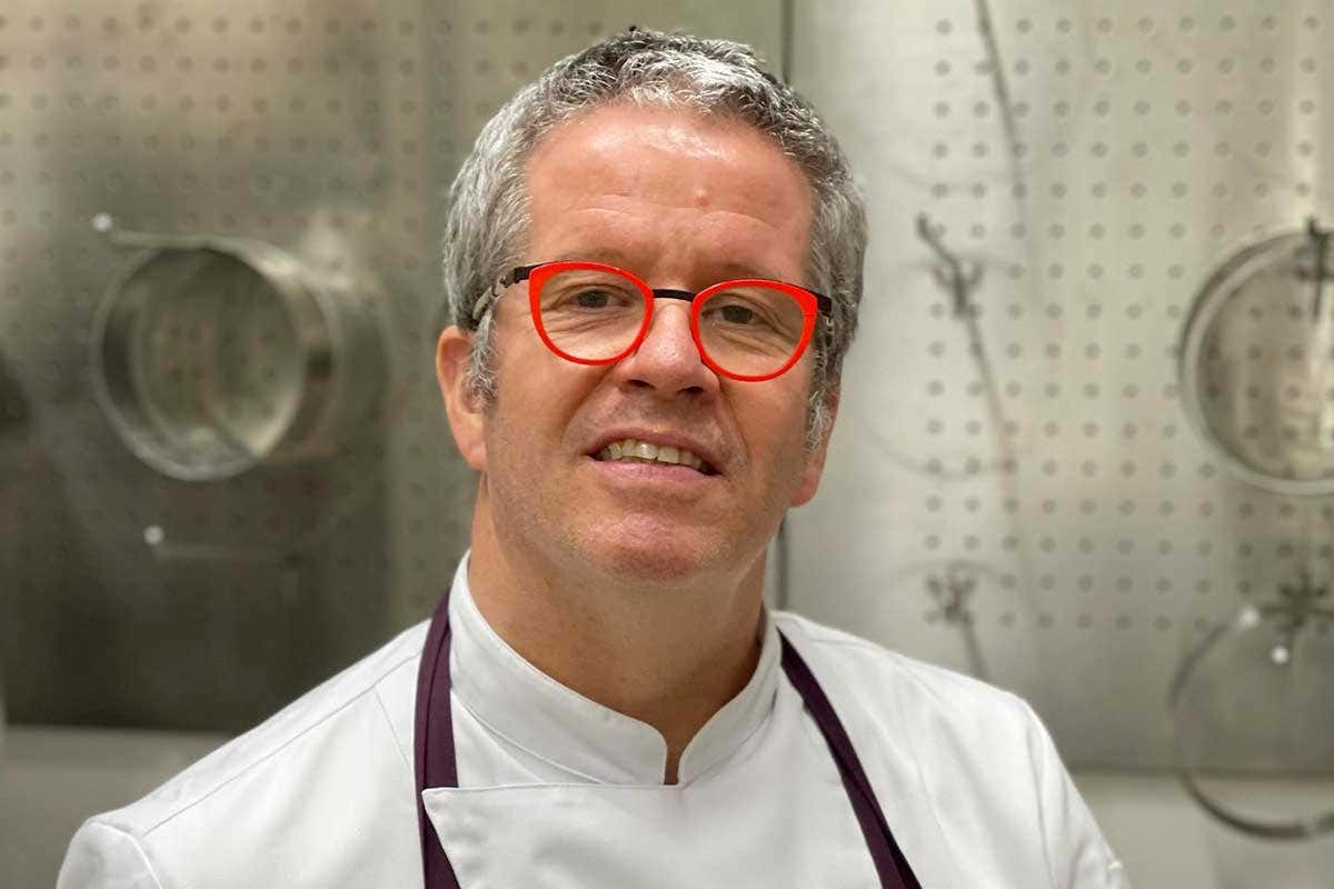 Ernst Knam (Fonte: Facebook) Il cioccolato non smette di piacere Ma i clienti cercano più unicità Ernst Knam (Fonte: Facebook) Il cioccolato non smette di piacere Ma i clienti cercano più unicità