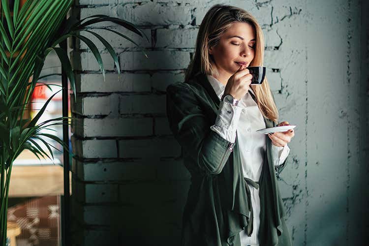 Concedersi un espresso, una piacevole abitudine - Concedersi un espresso, una piacevole abitudine -