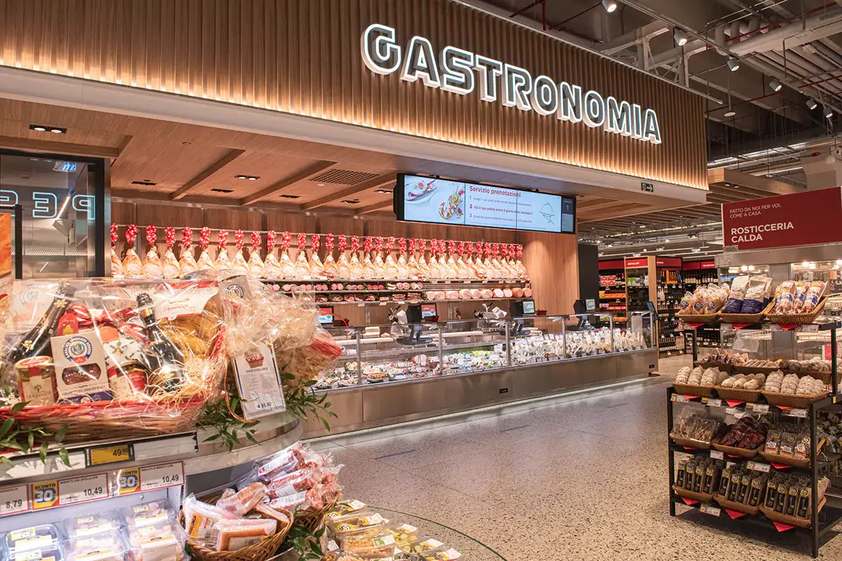 Il banco gastronomia del punto vendita Esselunga di Vicenza inaugurato il 15 dicembre Esselunga apre a Vicenza il 170&deg; punto vendita dell'insegna