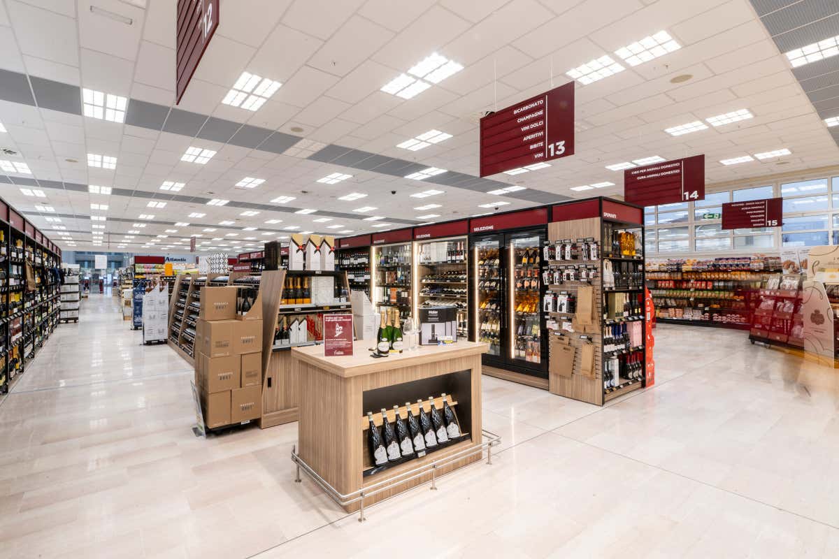 A Bologna Santa Viola il superstore Esselunga cambia volto