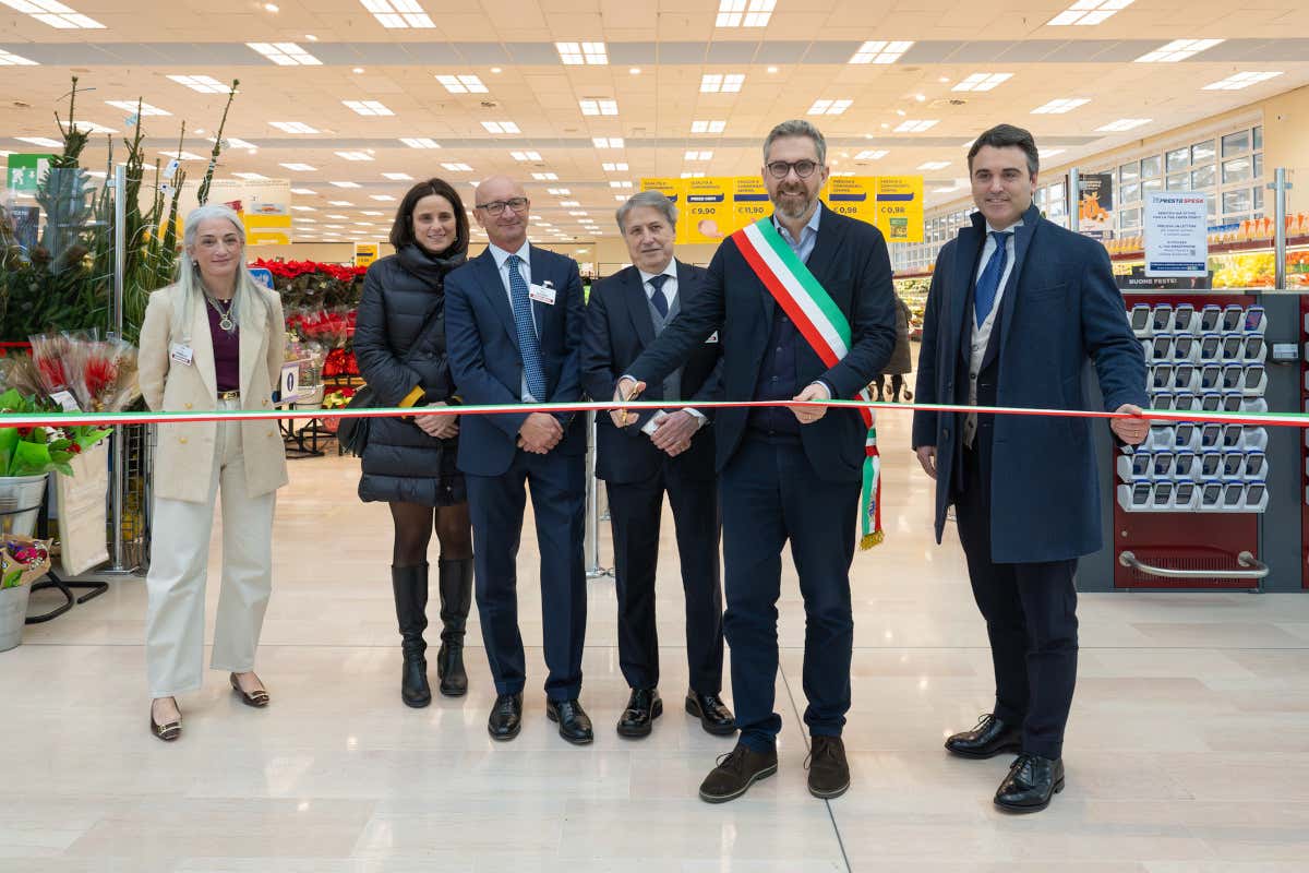 A Bologna Santa Viola il superstore Esselunga cambia volto