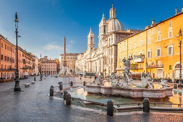 Piazza Navona a Roma - I turisti temono le code ai musei L'estate nera delle città d'arte