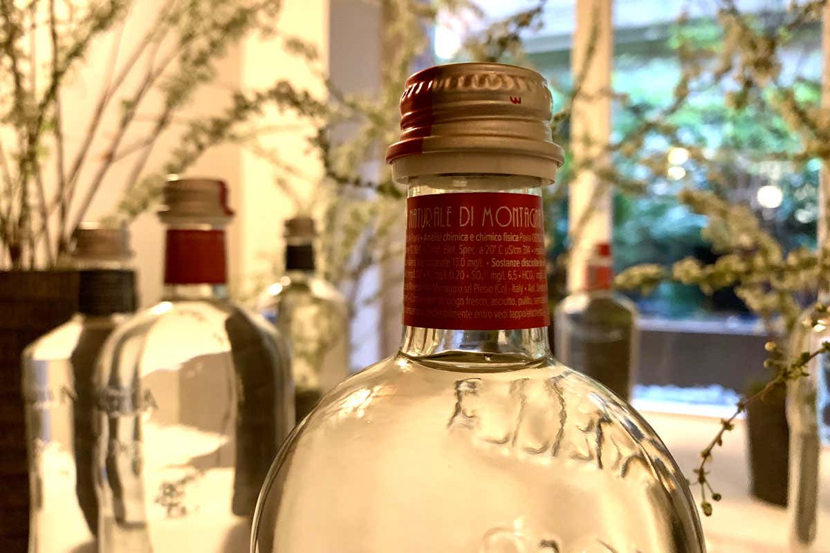 Acqua Chiarella, in vetro con il formato novità da 0,92 