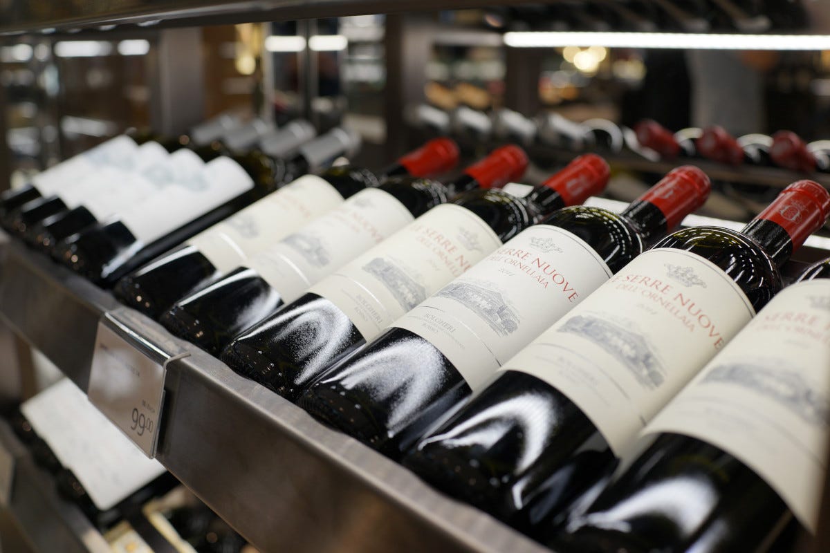 Italia Francia e Spagna contro le etichette allarmistiche sul vino. Lollobrigida: &quote;Siamo al lavoro&quote;