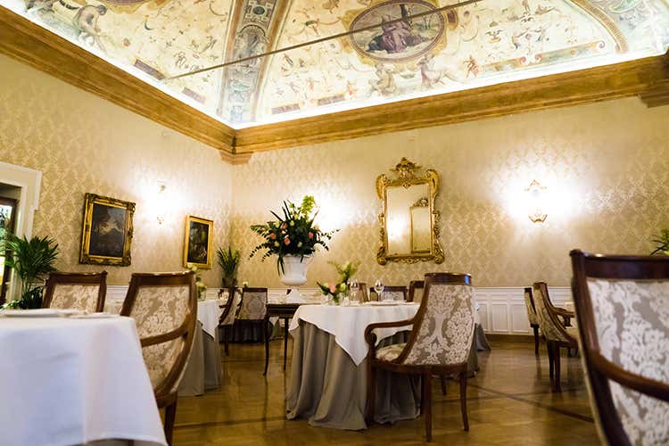 (Etiquette & Roses Fragranze di primavera al Majestic)